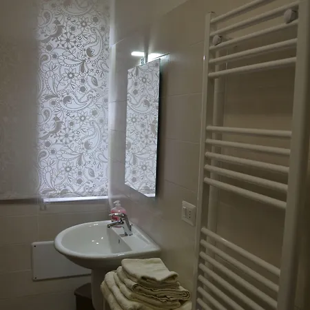 Le Grotte Bed and Breakfast *